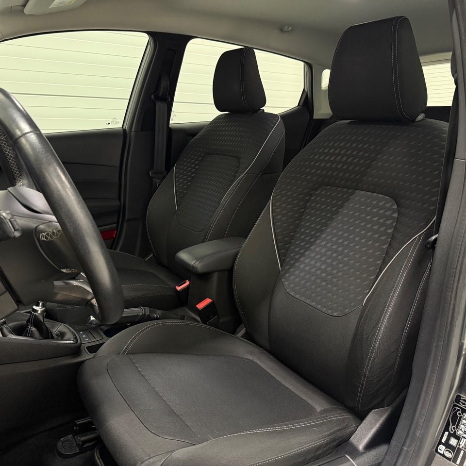 Ford Fiesta 1,0 EcoBoost Titanium 5d