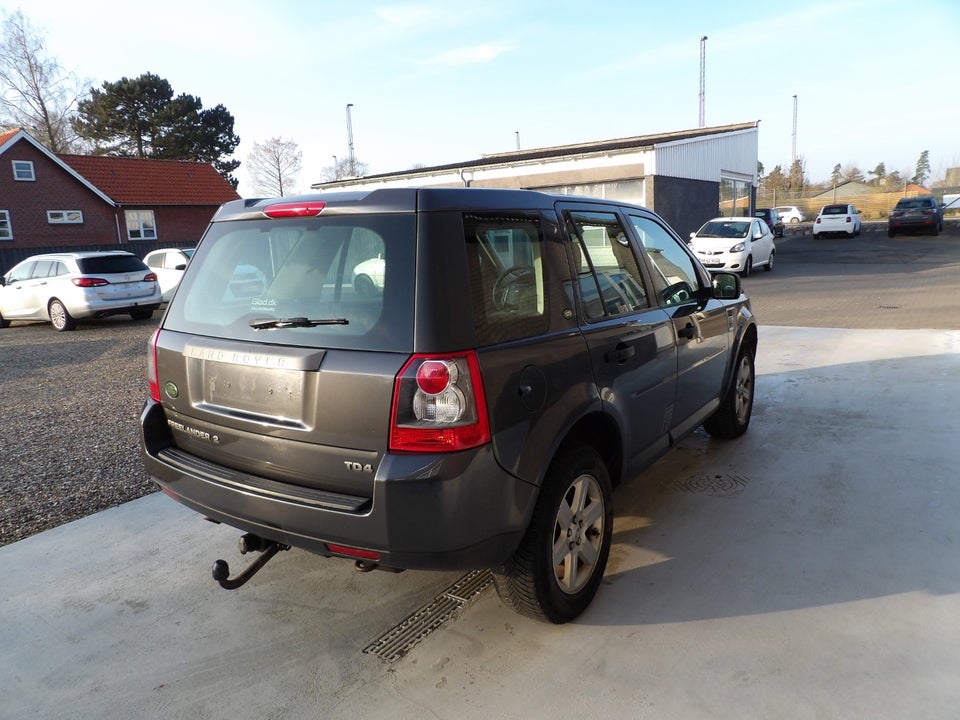 Land Rover Freelander 2 2,2 TD4 E aut. Van 5d
