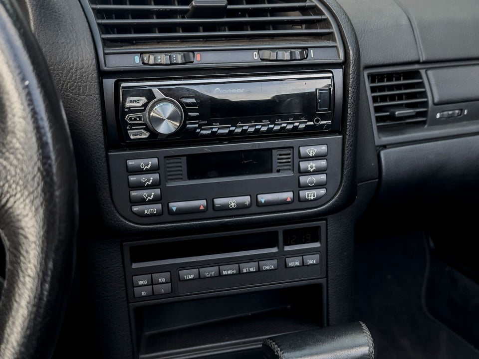 BMW 328i 2,8 Cabriolet aut. 2d