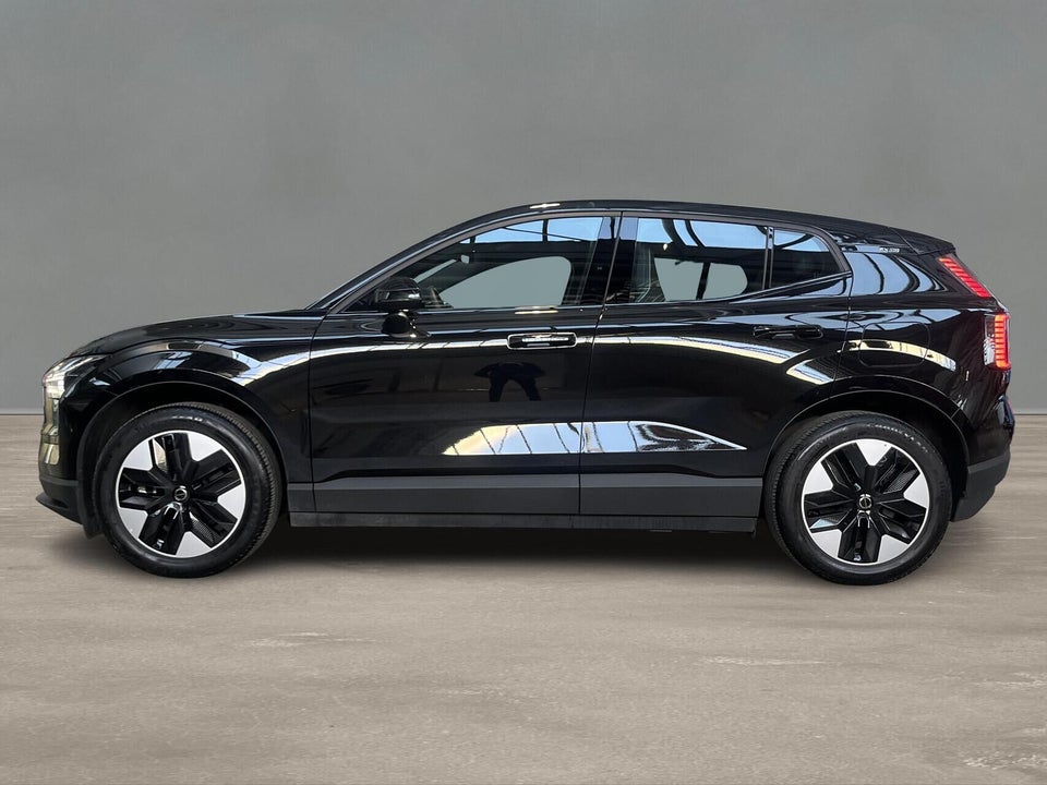 Volvo EX30 Standard Range Plus 5d