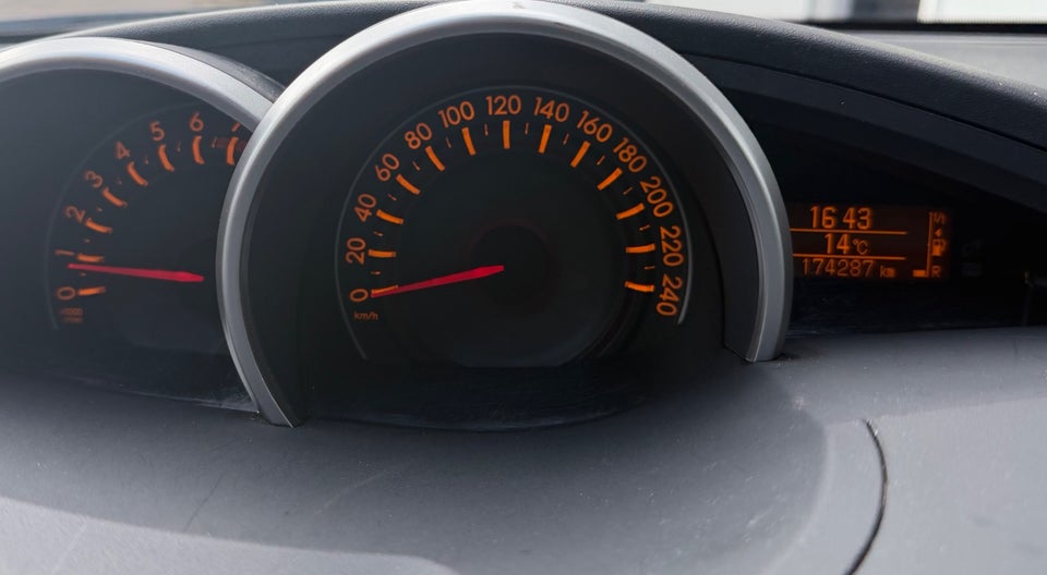 Toyota Verso 1,8 T2 Touch 7prs 5d
