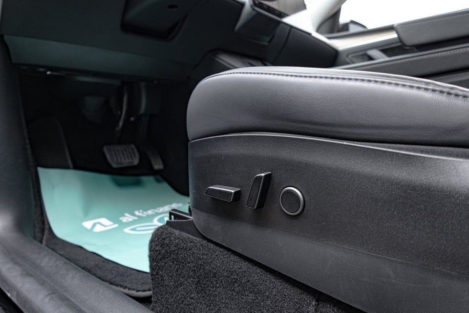 Tesla Model Y RWD 5d