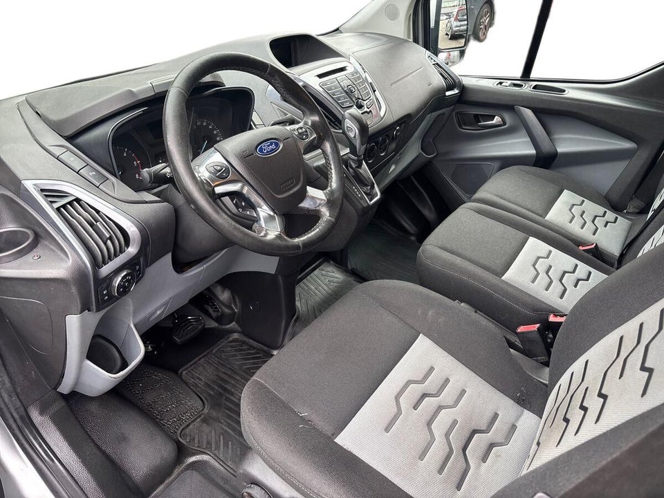 Ford Transit Custom 310 L2 2,0 TDCi 170 Limited aut.