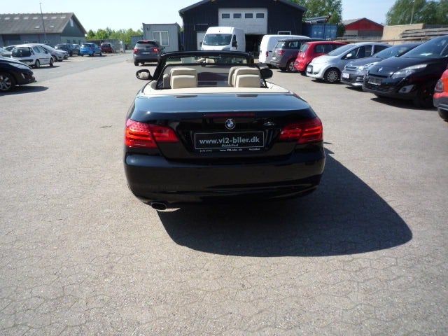 BMW 320d 2,0 Cabriolet aut. 2d