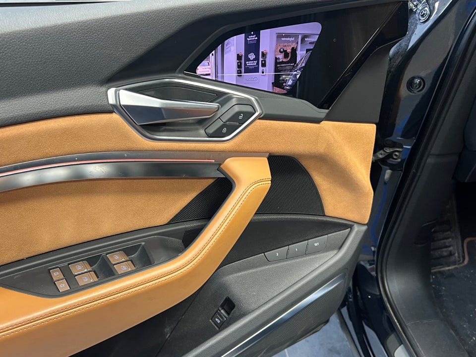 Audi e-tron 55 S-line quattro 5d