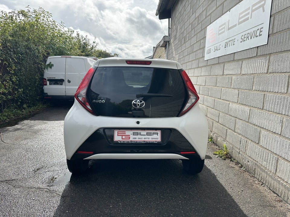 Toyota Aygo 1,0 VVT-i x-pression x-shift 5d