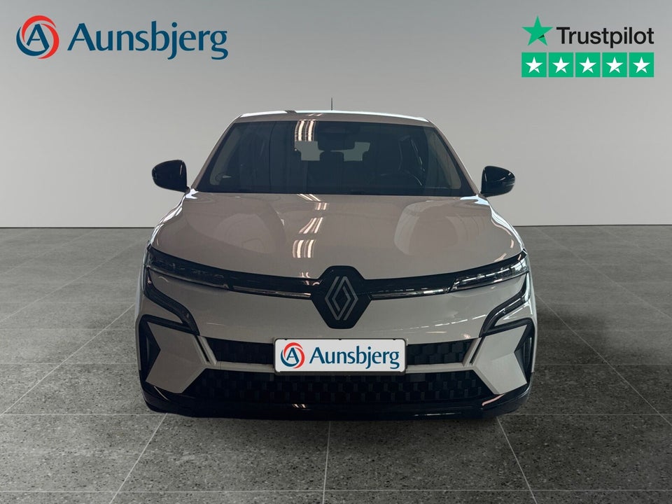 Renault Megane E-Tech 40 Equilibre 5d