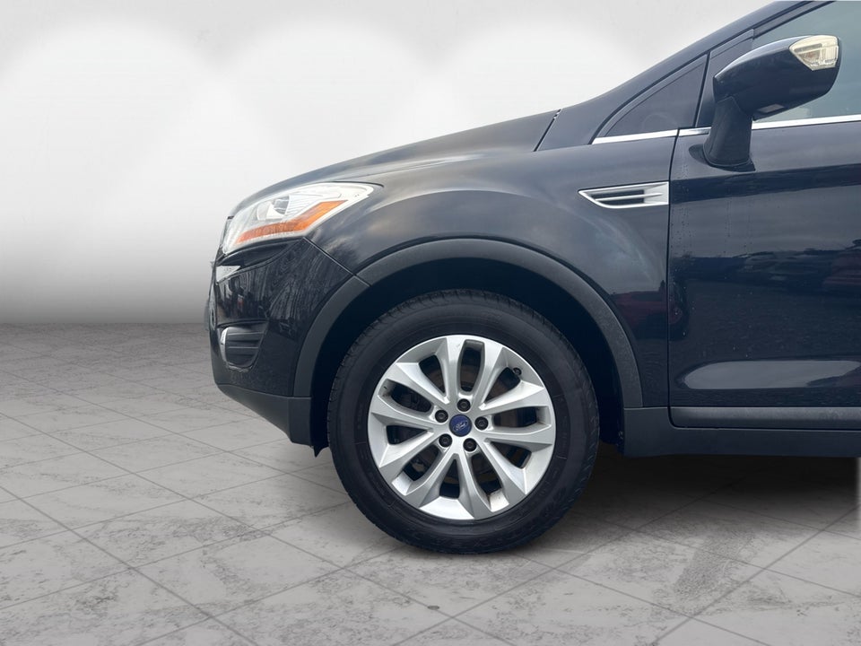 Ford Kuga 2,0 TDCi 140 Titanium 5d