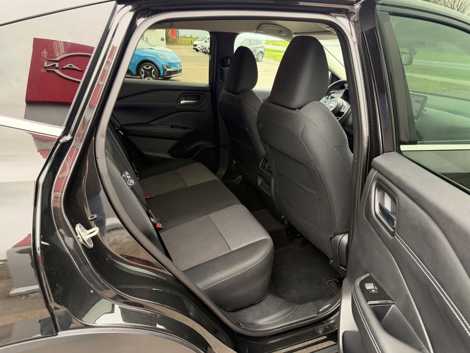 Nissan Qashqai 1,3 mHEV N-Connecta 5d