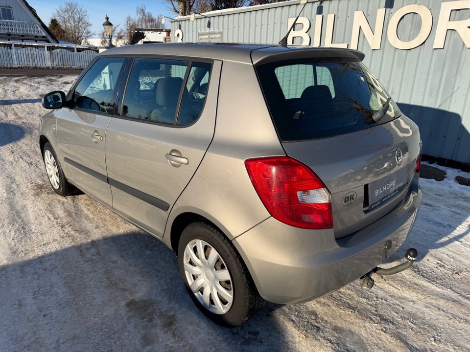 Skoda Fabia 1,4 16V Ambiente 5d