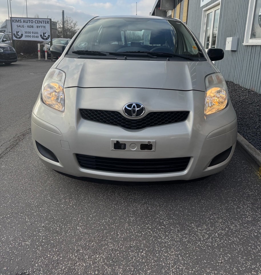 Toyota Yaris 1,0 VVT-i T2 5d