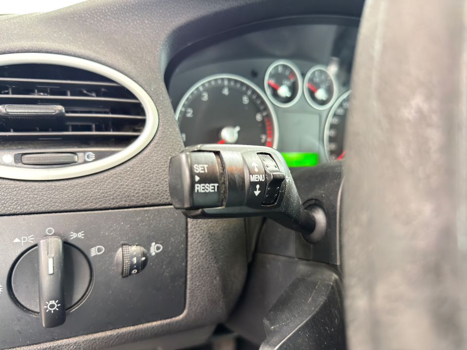 Ford Focus 1,6 Trend 100 4d