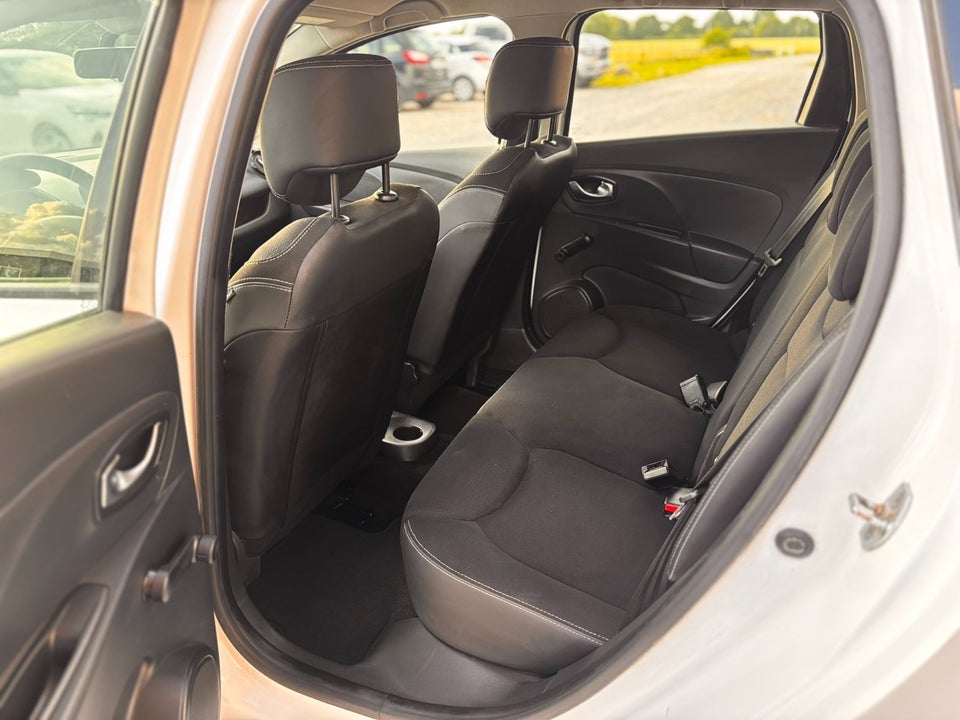 Renault Clio IV 1,5 dCi 75 Expression Sport Tourer 5d