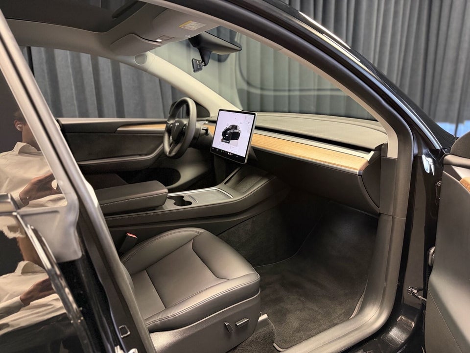 Tesla Model Y Performance AWD 5d