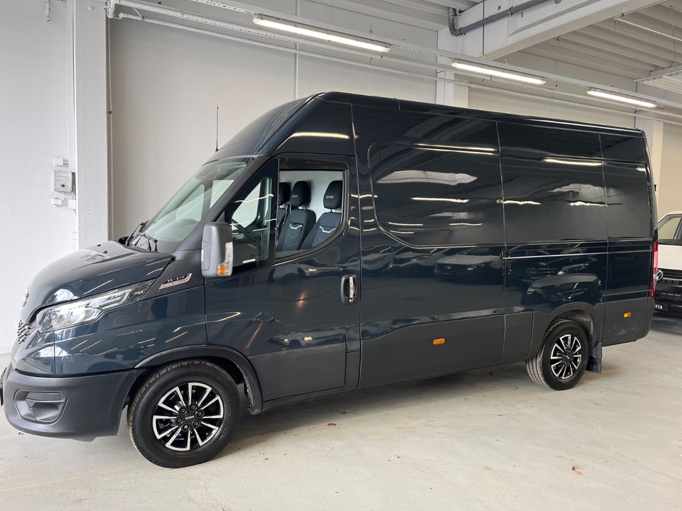 Iveco Daily 3,0 35S21 12m³ Van AG8