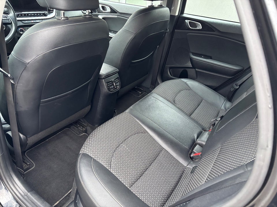 Kia XCeed 1,6 PHEV Premium DCT 5d