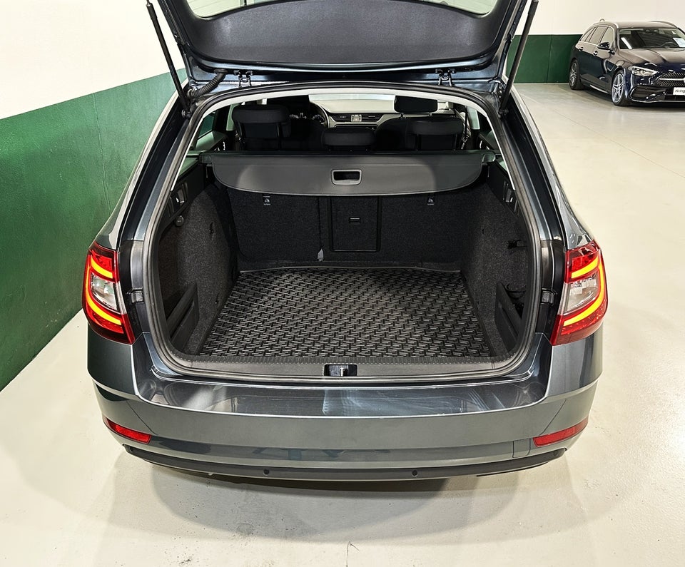 Skoda Octavia 2,0 TDi 150 Style Combi DSG 5d