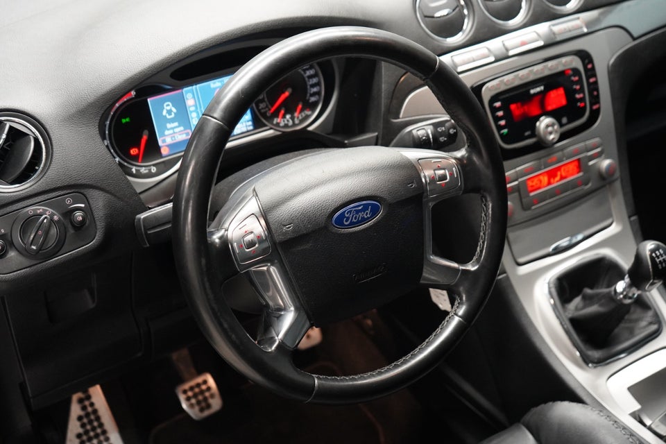 Ford S-MAX 2,2 TDCi 175 Titanium 5d