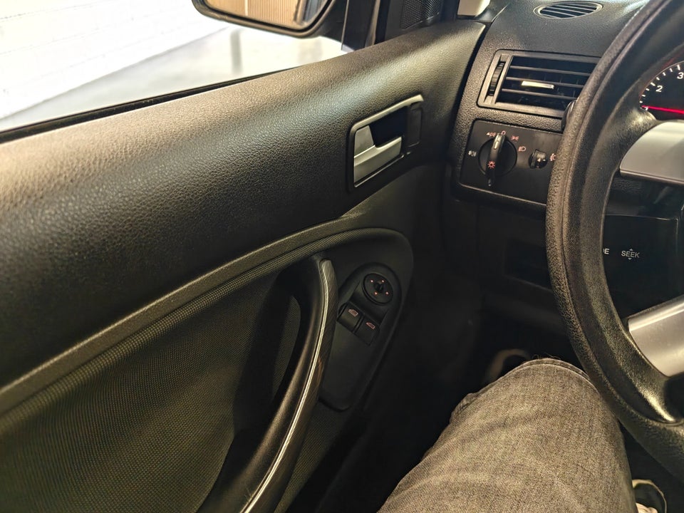 Ford C-MAX 1,6 Trend 5d