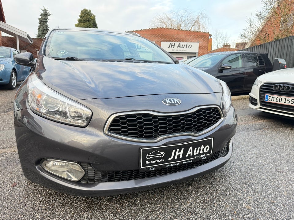 Kia Ceed 1,6 CRDi 128 Spring SW 5d