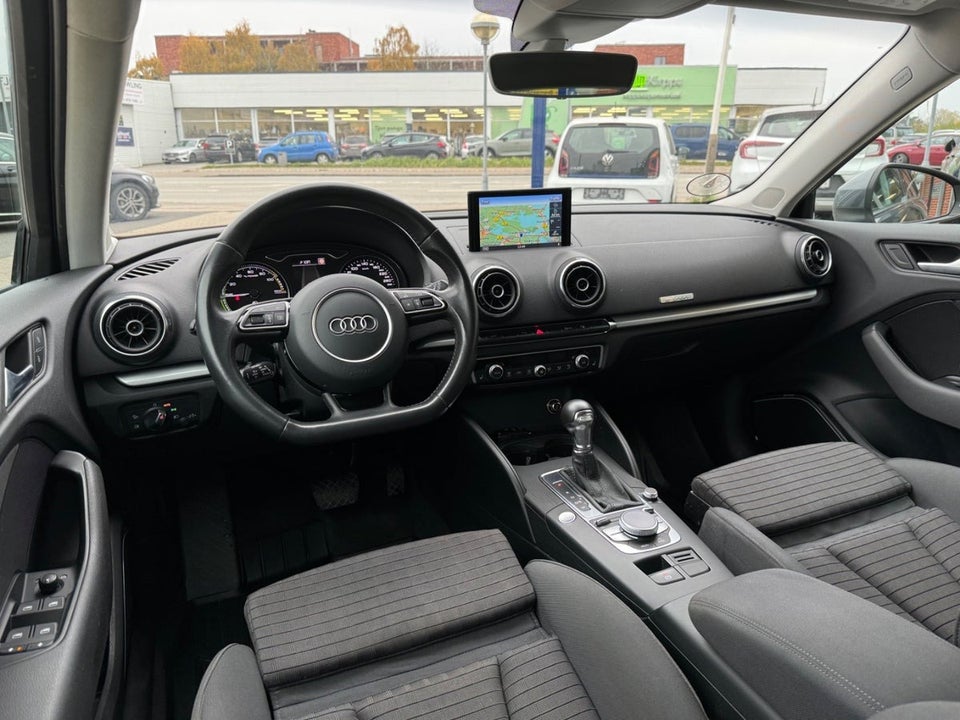 Audi A3 1,4 e-tron Sport Sportback S-tr. 5d