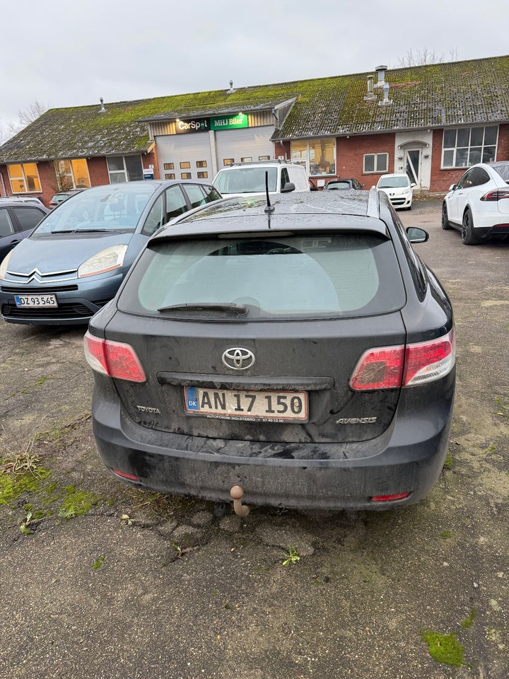 Toyota Avensis 2,0 D-4D T1 4d