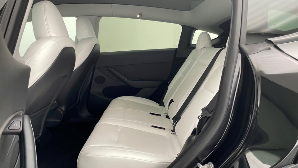 Tesla Model Y Long Range AWD 5d