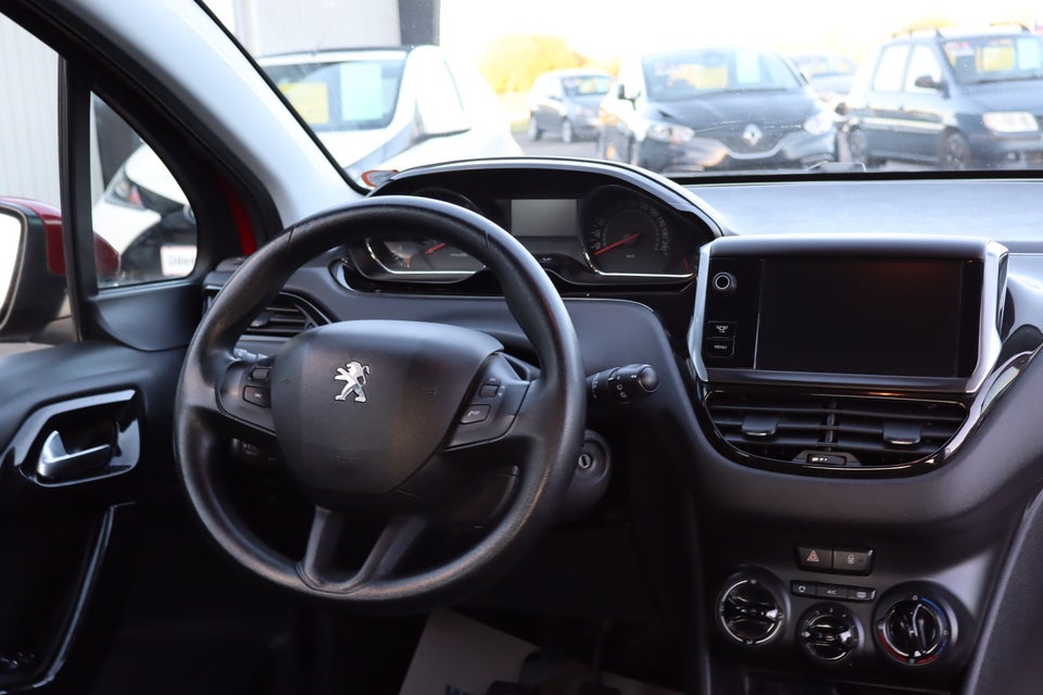 Peugeot 208 1,2 e-THP 110 Allure 5d