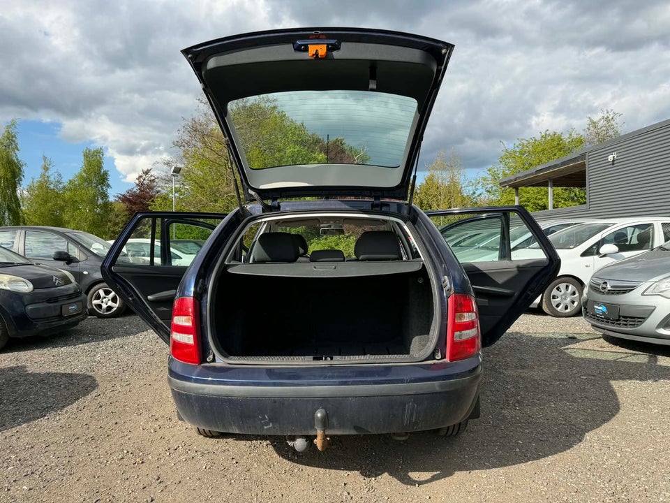 Skoda Fabia 1,4 16V 75 Ambiente 4d