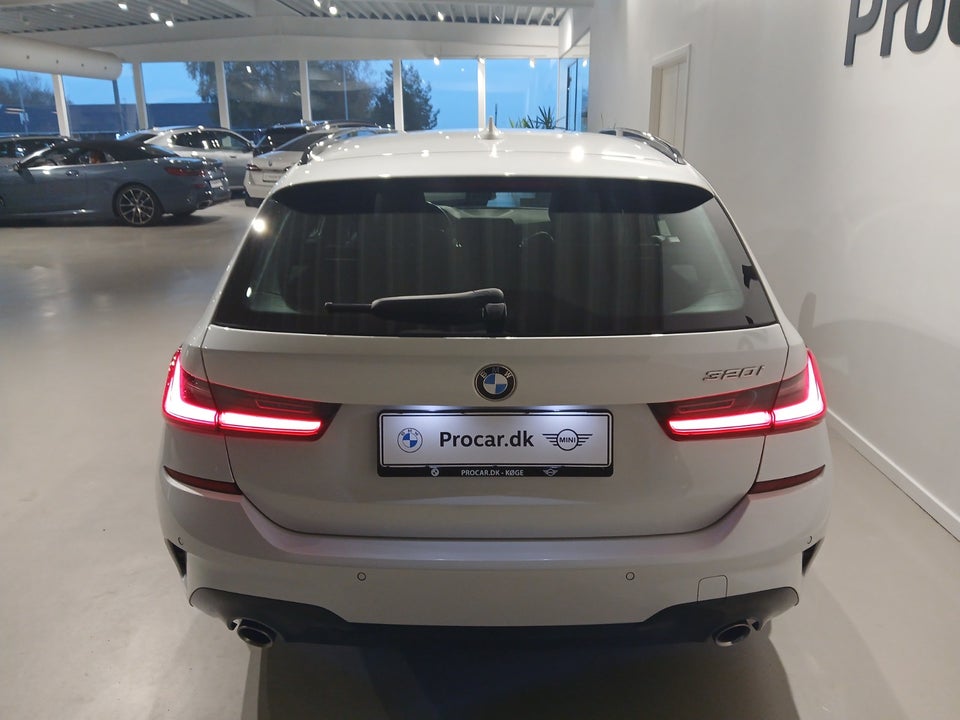 BMW 320i 2,0 Touring M-Sport aut. 5d