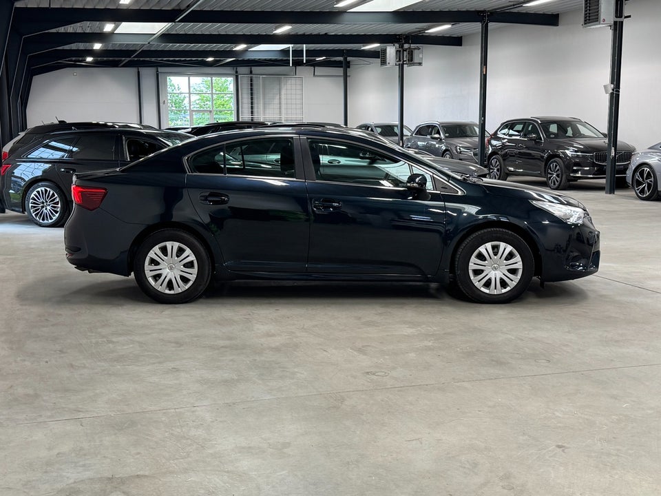 Toyota Avensis 1,6 VVT-i T1 4d