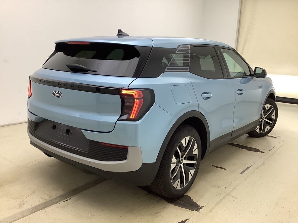 Ford Explorer 79 Select Extended Range 5d