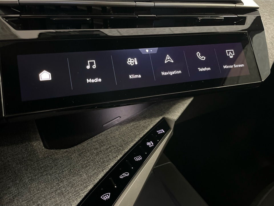 Peugeot e-5008 77 GT Pack 7prs 5d