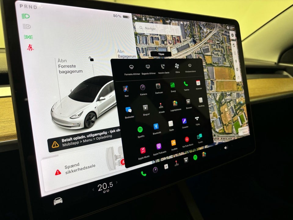 Tesla Model 3 Long Range AWD 4d