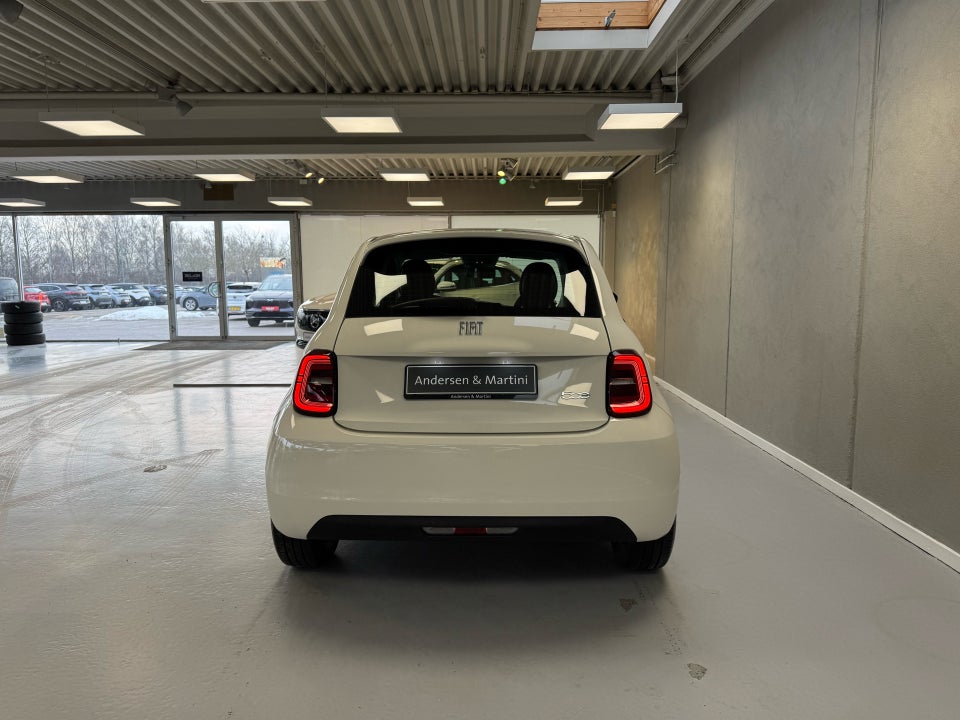 Fiat 500e 24 Icon 3d
