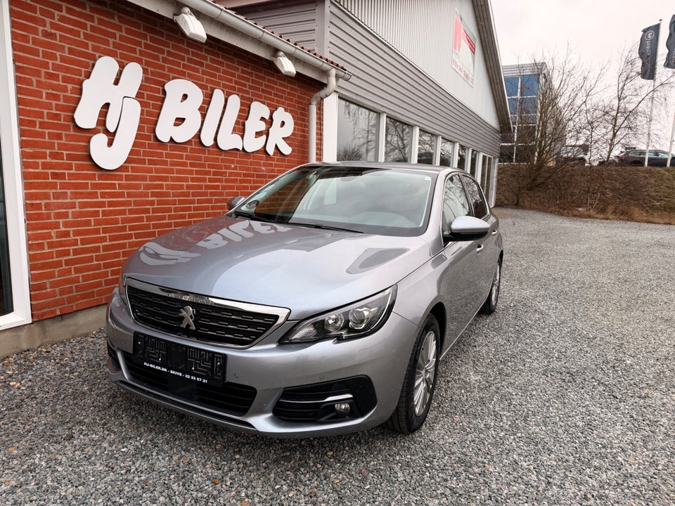 Peugeot 308 1,5 BlueHDi 130 Selection Sky EAT8 5d