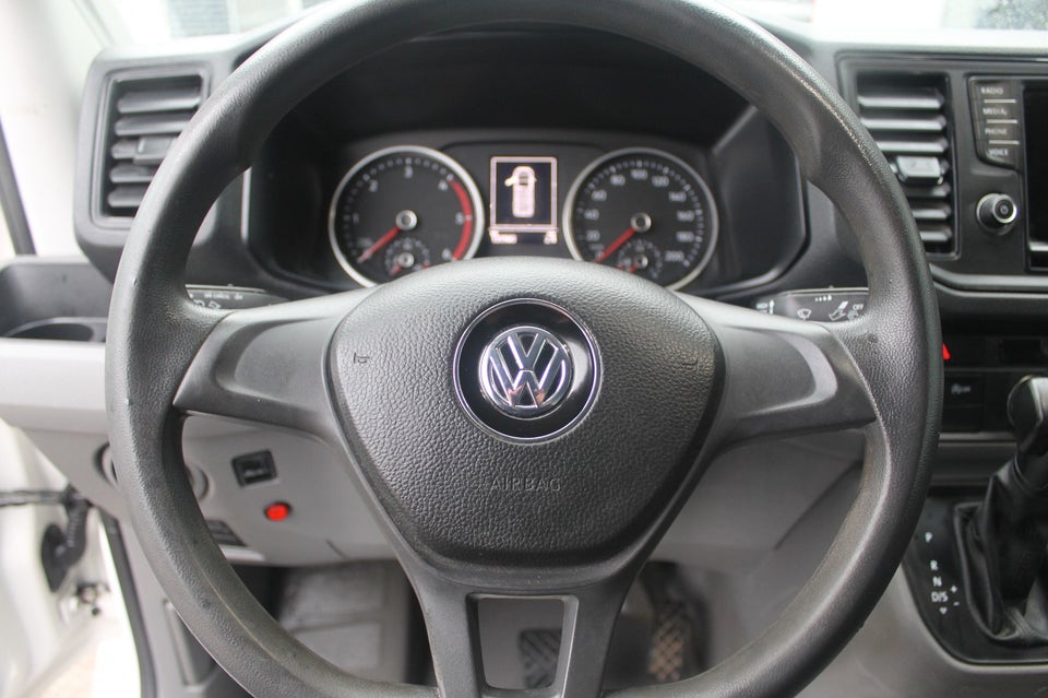 VW Crafter 35 2,0 TDi 140 Kassevogn L3H2 aut.