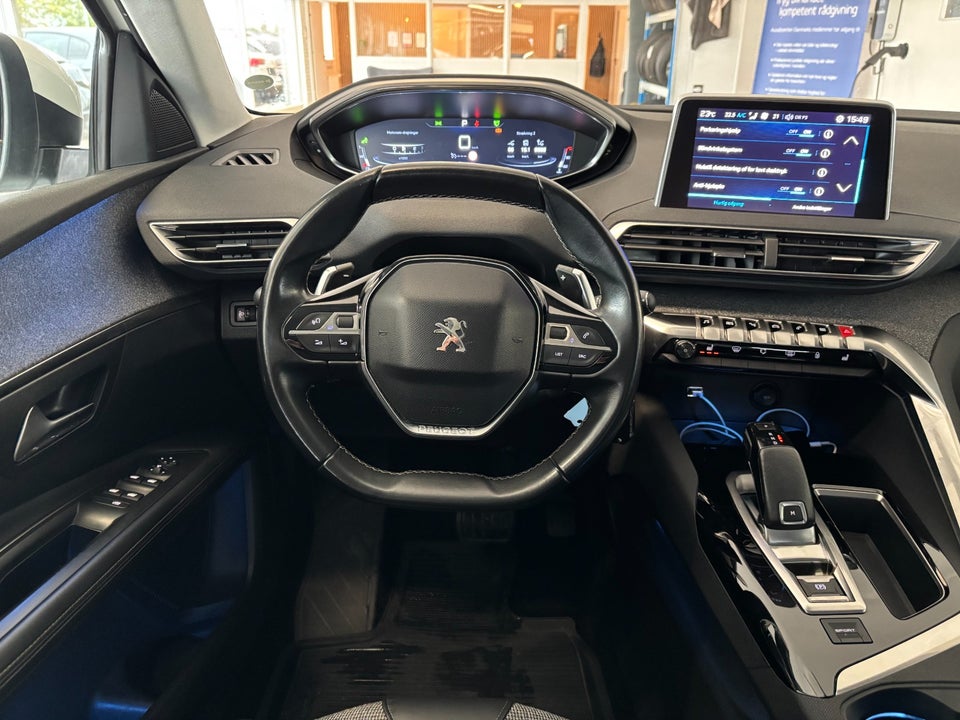 Peugeot 3008 1,6 BlueHDi 120 Allure EAT6 5d