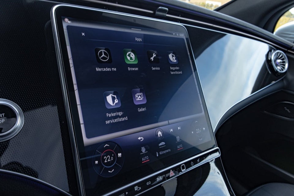 Mercedes EQE300 SUV 5d