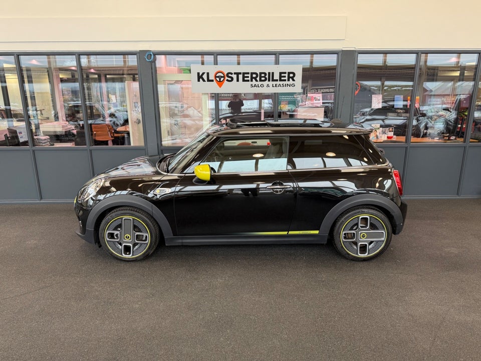 MINI Cooper SE Trim M Greenwich 3d