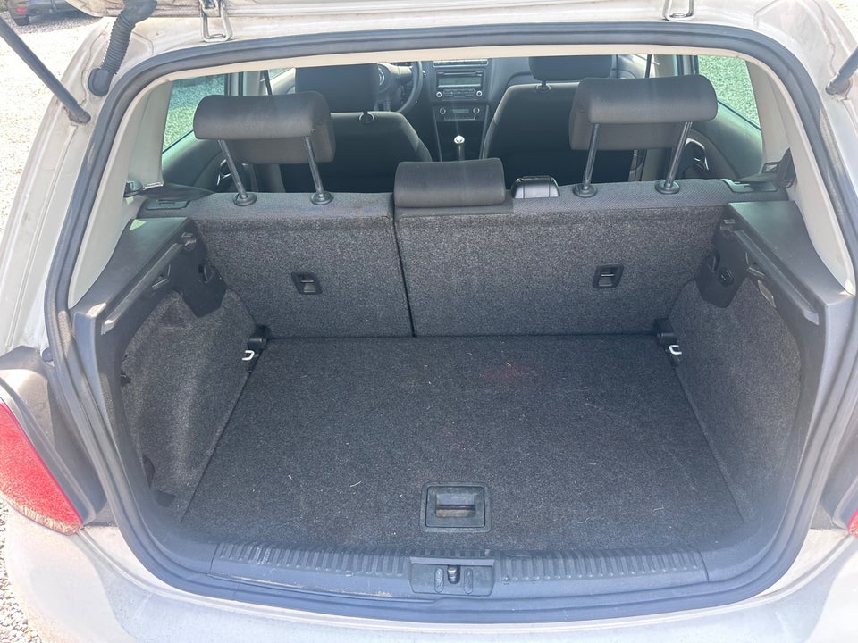 VW Polo 1,6 TDi 90 Comfortline 5d