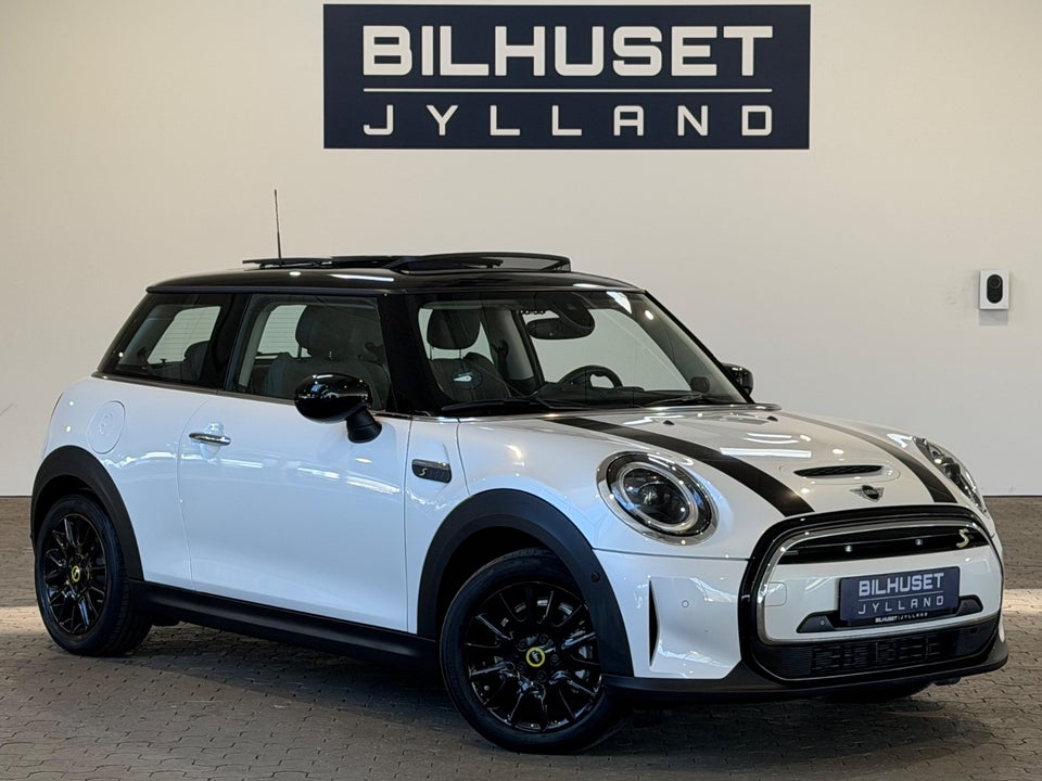 MINI Cooper SE Classic Trim 3d