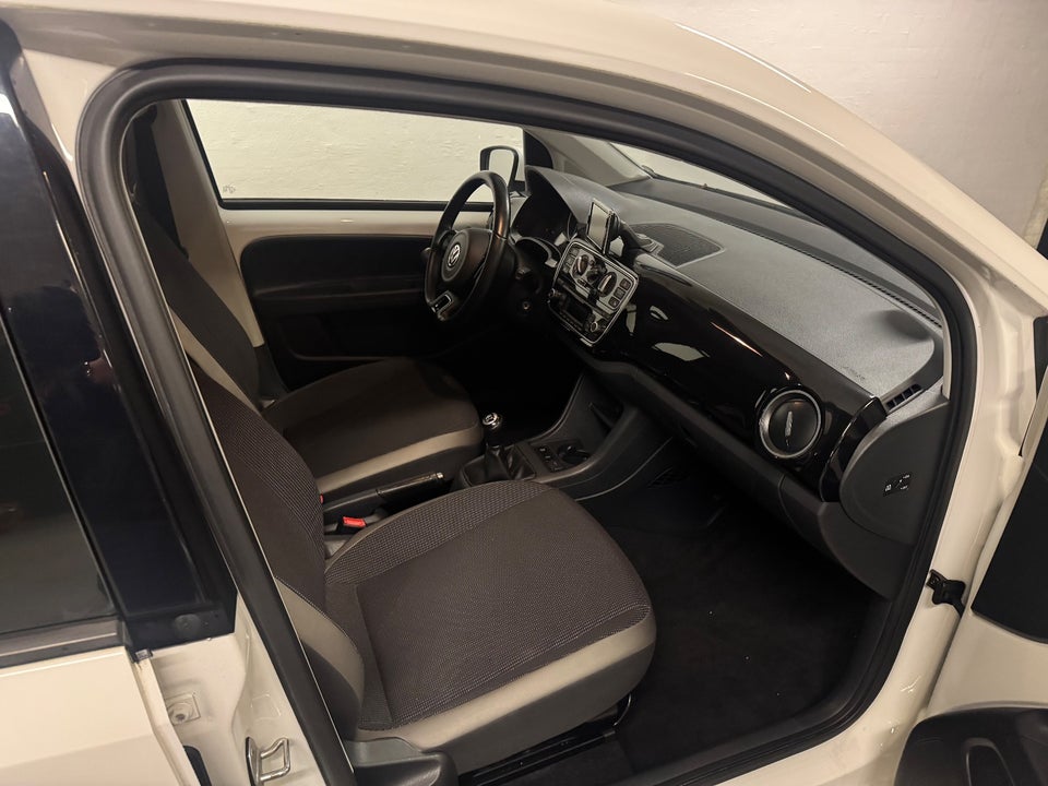 VW Up! 1,0 75 Move Up! BMT 5d