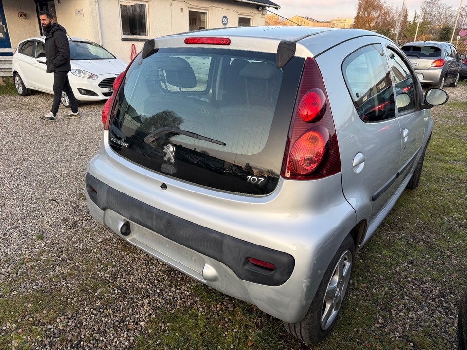Peugeot 107 1,0 Cool 5d