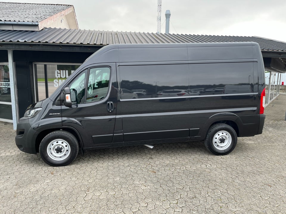 Fiat Ducato 33 2,3 MJT 140 Kassevogn L2H2 Pro+ aut.