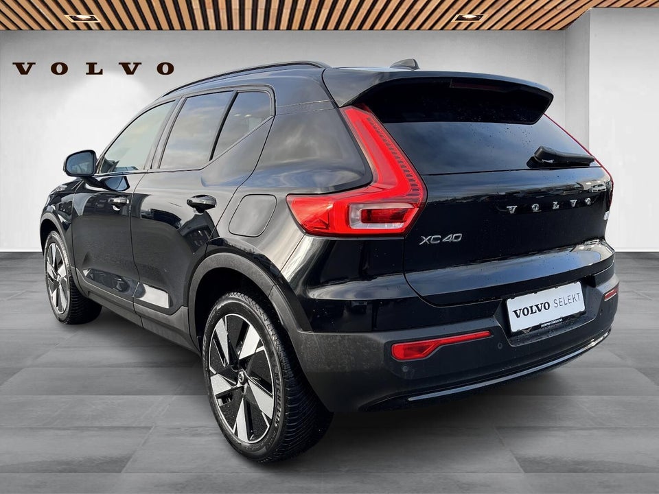 Volvo XC40 ReCharge Extended Range Plus 5d
