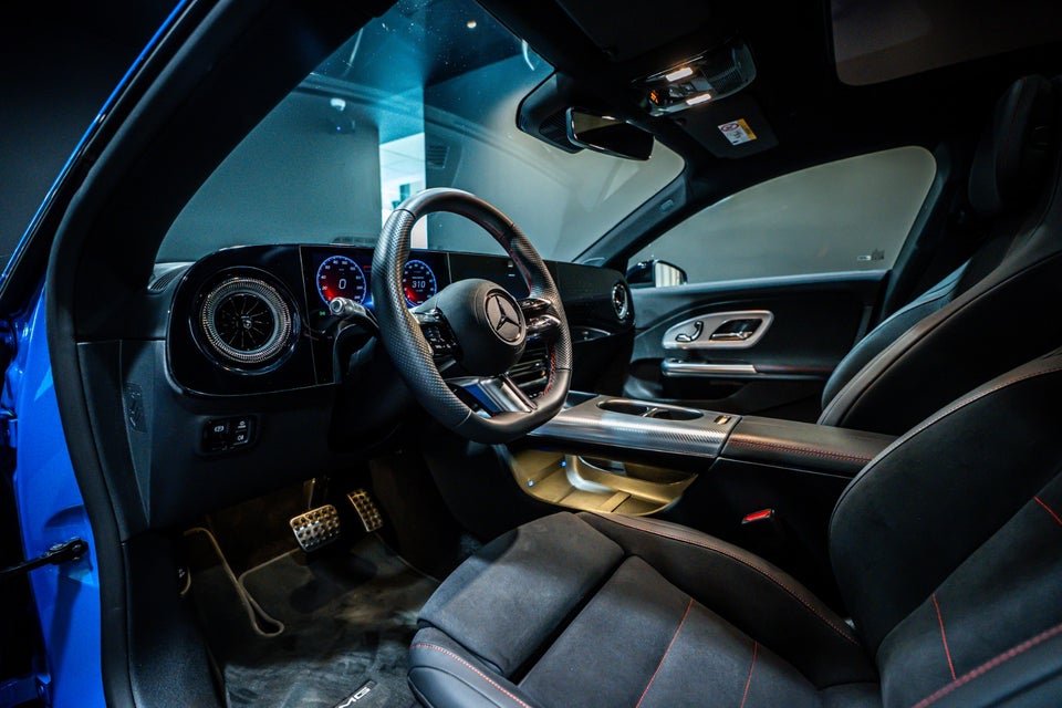 Mercedes CLA250+ electric AMG Premium 4d