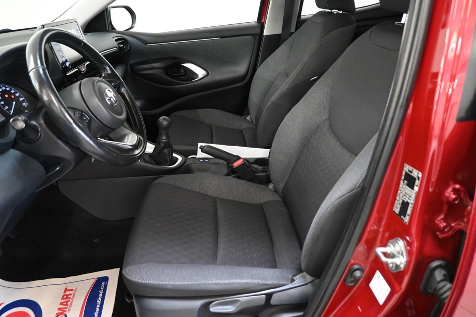 Toyota Yaris 1,0 Active 5d