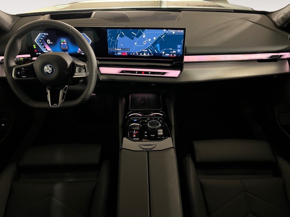 BMW i5 eDrive40 Fully Charged M-Sport 4d