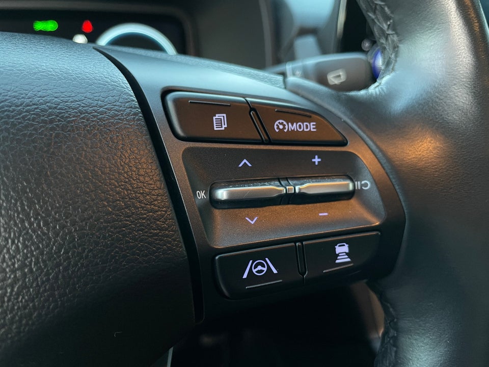 Hyundai Kona 64 EV Premium 5d